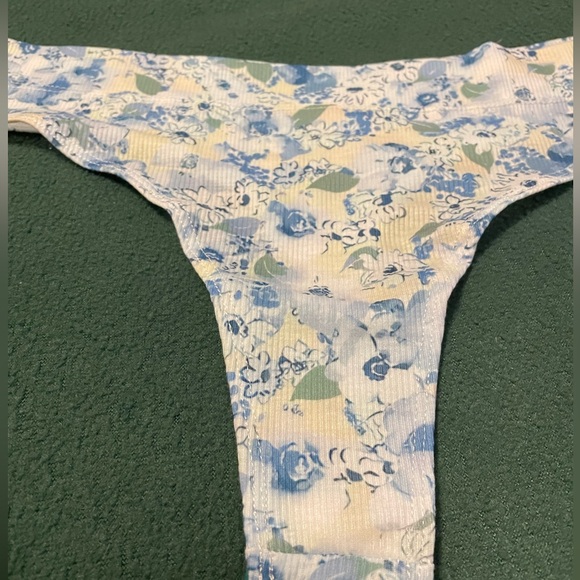 KITTENISH FLORAL DREAMS OG THONG - Picture 3 of 9